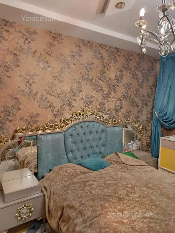 Satılır 6 otaqlı həyət evi 200 m²