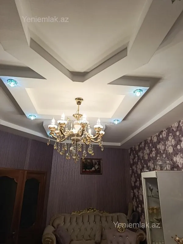 Satılır 6 otaqlı həyət evi 200 m²
