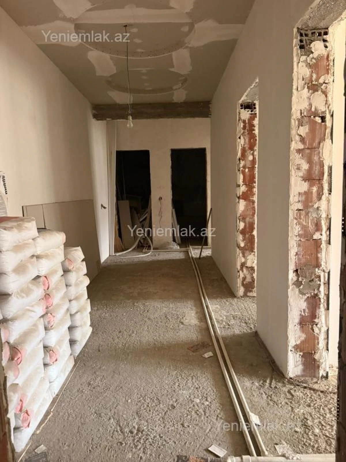 Satılır 3 otaqlı yeni tikili 83 m²