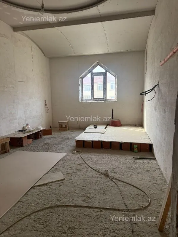 Satılır 3 otaqlı yeni tikili 83 m²