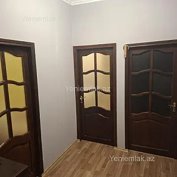 Satılır 4 otaqlı köhnə tikili 110 m²