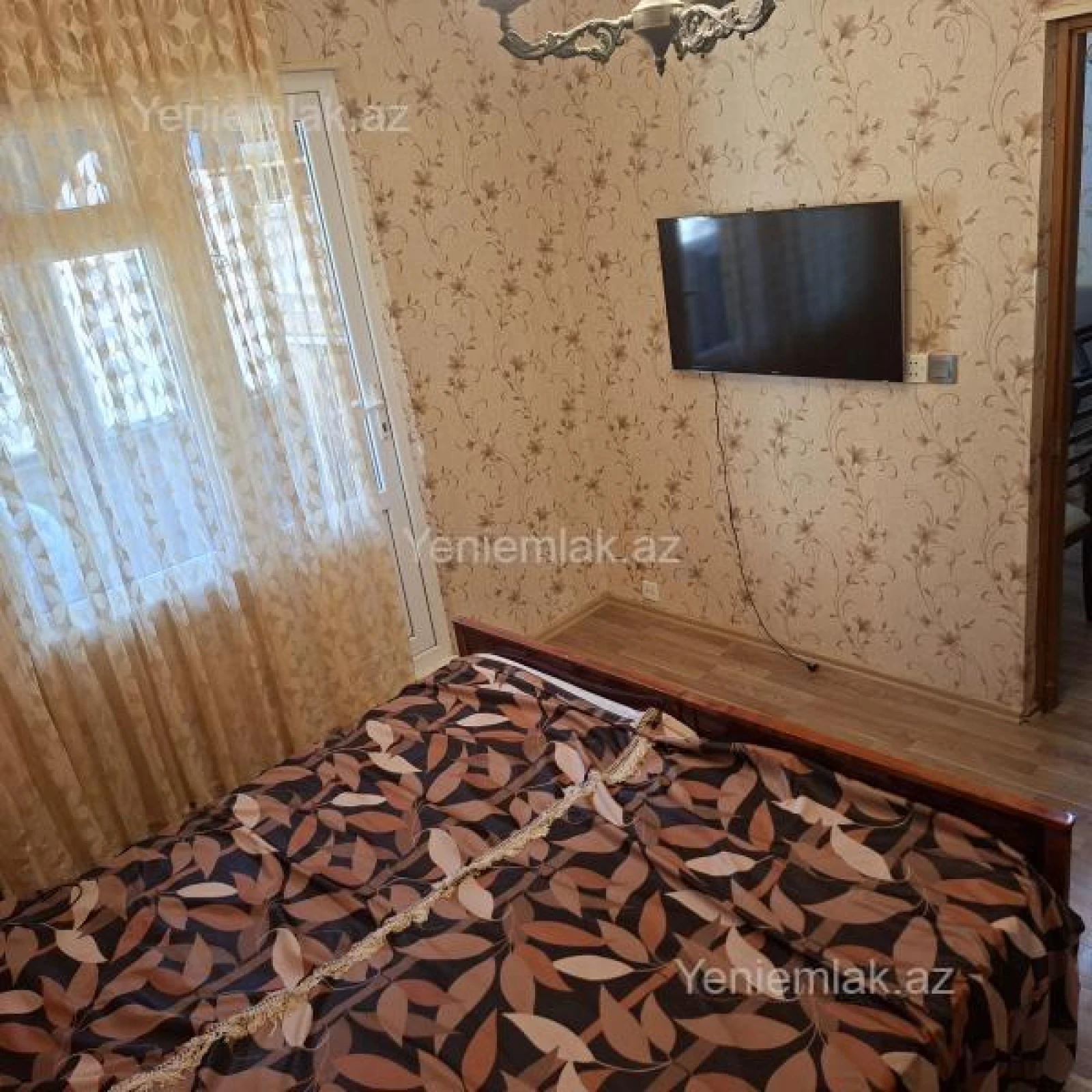 Satılır 4 otaqlı köhnə tikili 110 m²