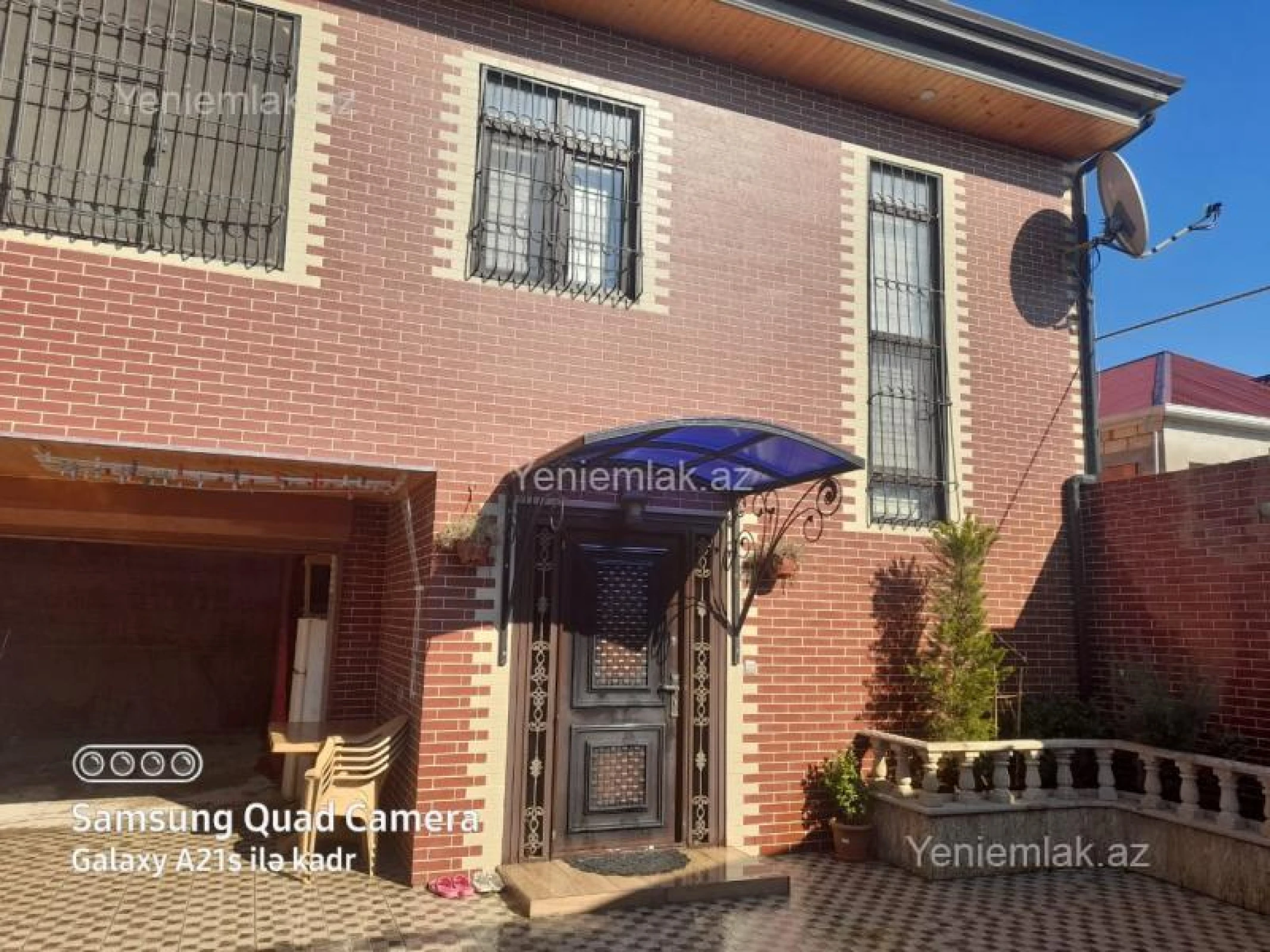 Satılır 6 otaqlı həyət evi 240 m²
