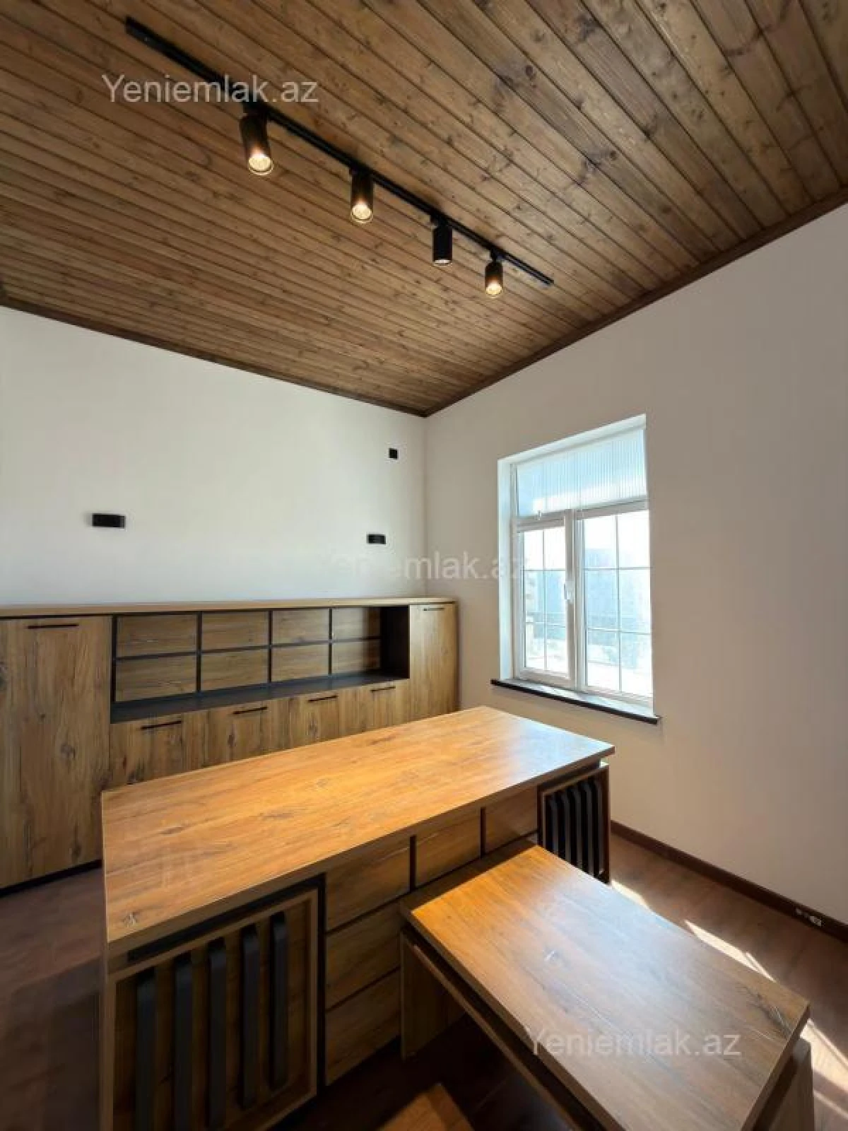 Satılır 5 otaqlı həyət evi 130 m²