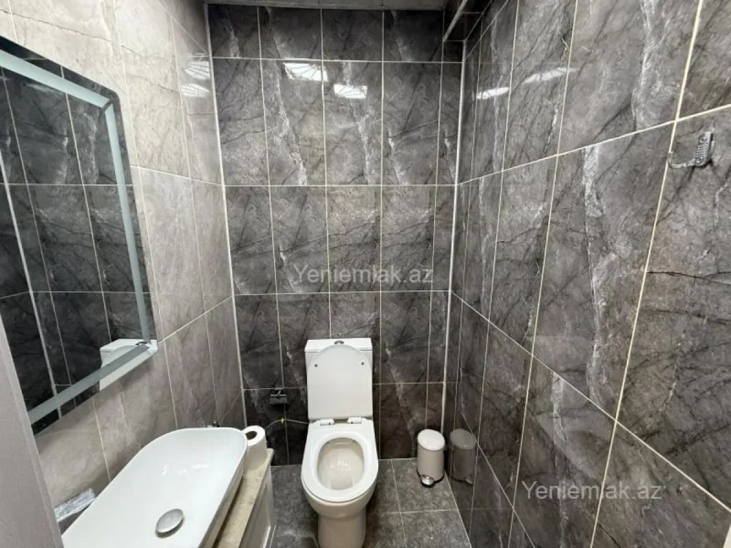 Satılır 3 otaqlı yeni tikili 127.5 m²
