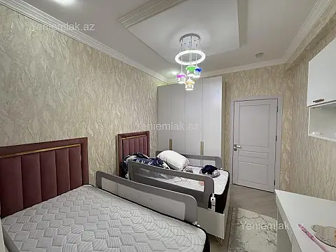 Satılır 3 otaqlı yeni tikili 127.5 m²