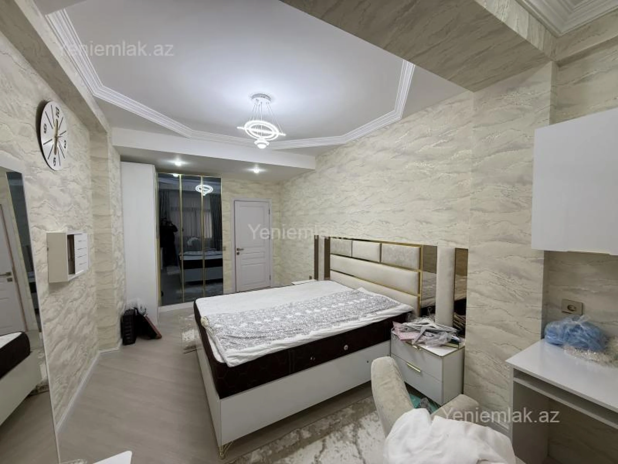 Satılır 3 otaqlı yeni tikili 127.5 m²