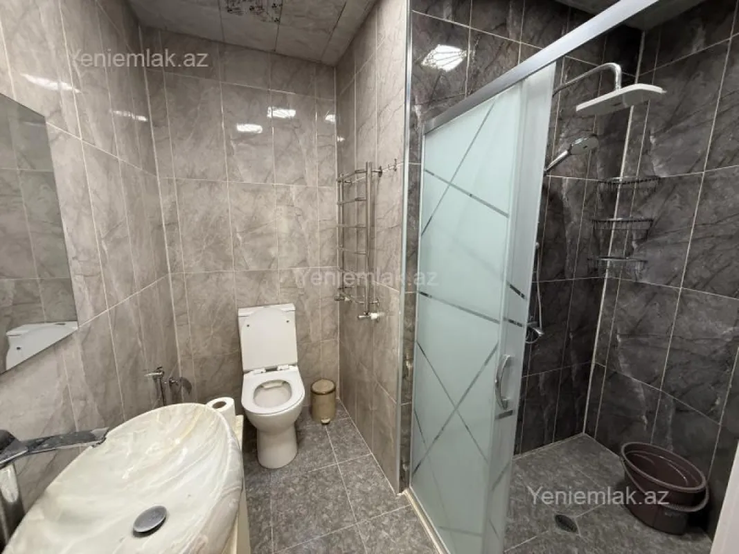 Satılır 3 otaqlı yeni tikili 127.5 m²