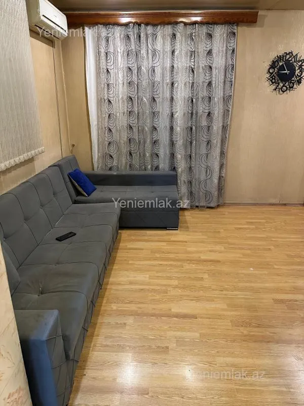 Satılır 2 otaqlı köhnə tikili 55 m²