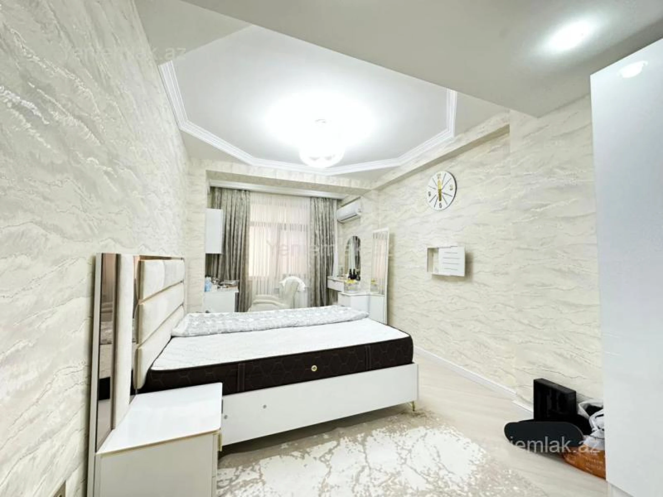 Satılır 3 otaqlı yeni tikili 127 m²