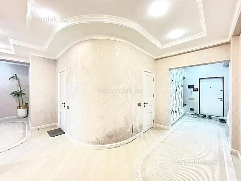 Satılır 3 otaqlı yeni tikili 127 m²