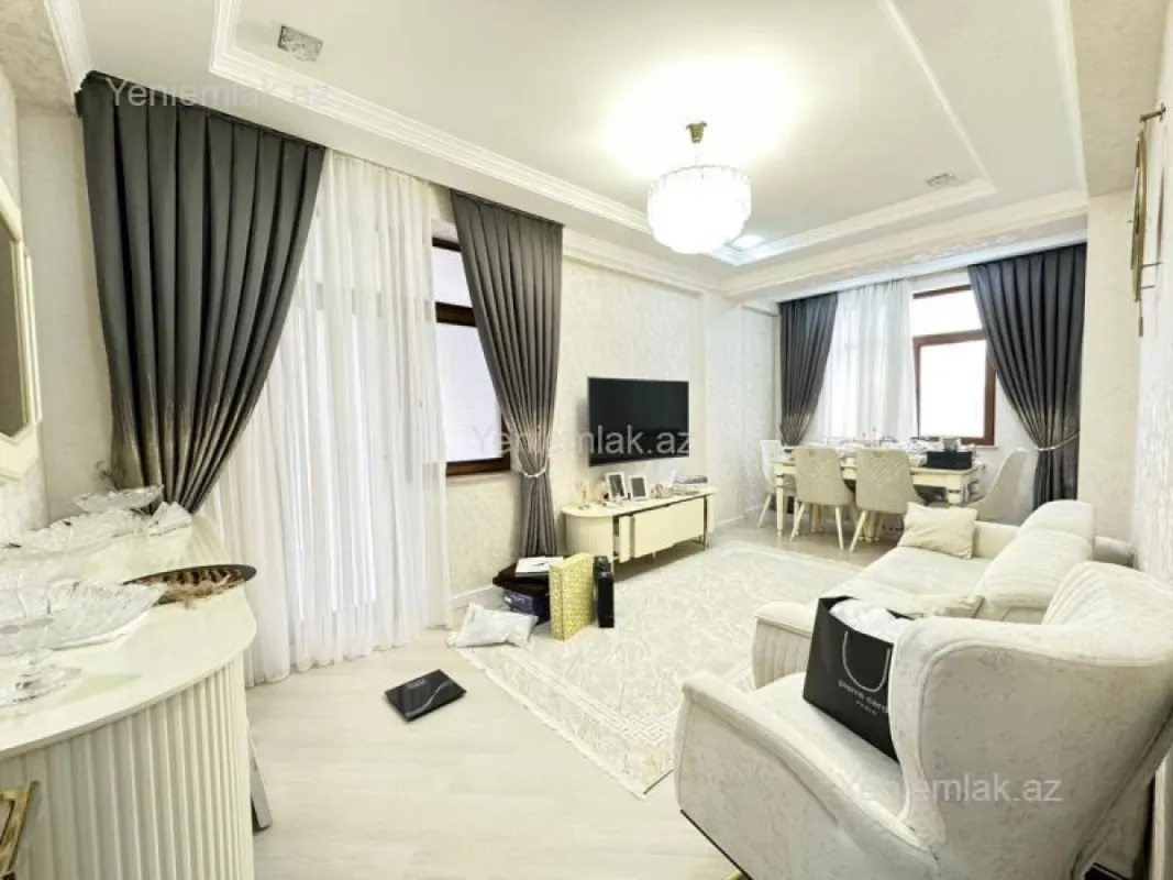 Satılır 3 otaqlı yeni tikili 127 m²
