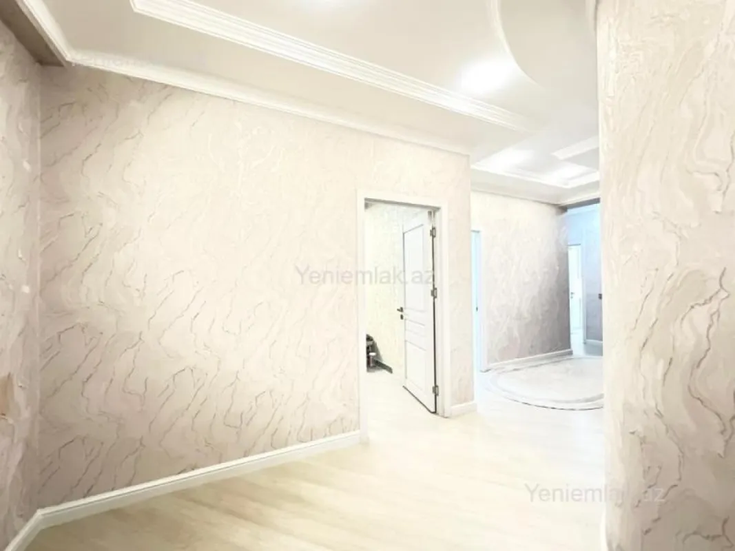 Satılır 3 otaqlı yeni tikili 127 m²