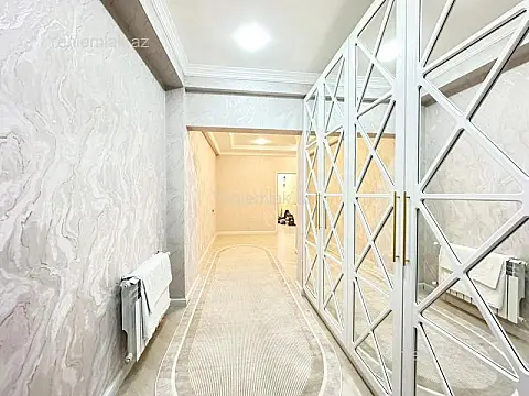 Satılır 3 otaqlı yeni tikili 127 m²