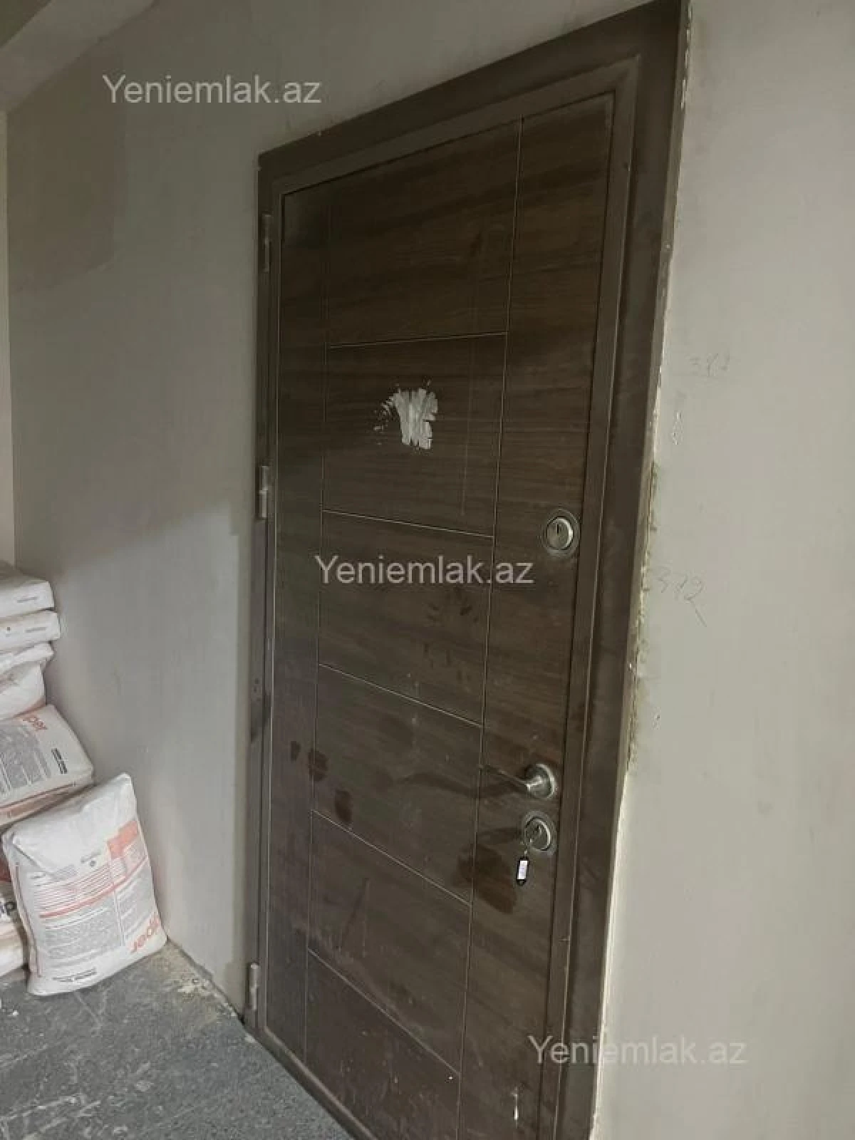 Satılır 4 otaqlı yeni tikili 165 m²