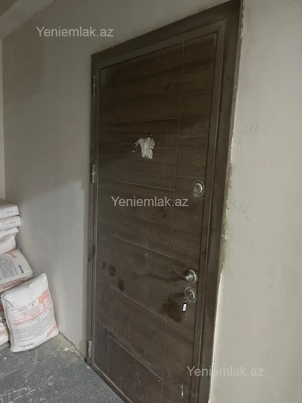 Satılır 4 otaqlı yeni tikili 165 m²