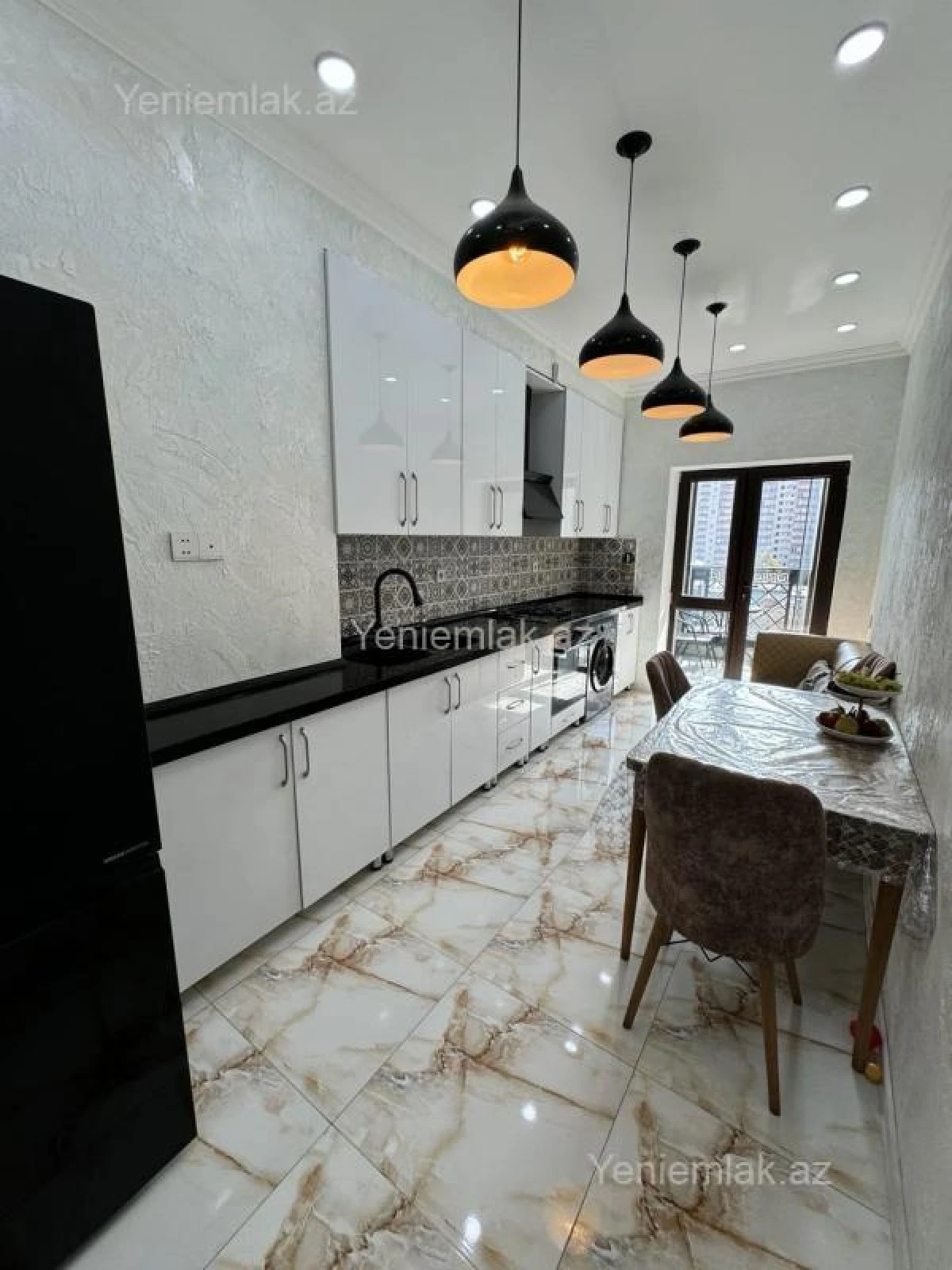 Satılır 2 otaqlı yeni tikili 83 m²
