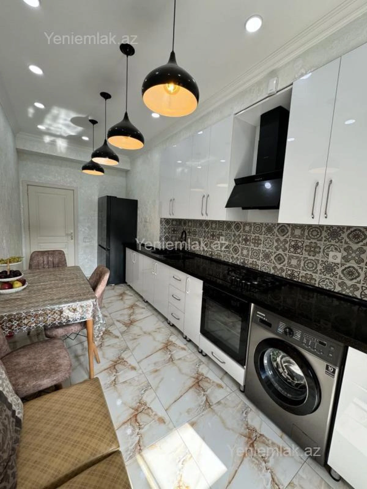 Satılır 2 otaqlı yeni tikili 83 m²