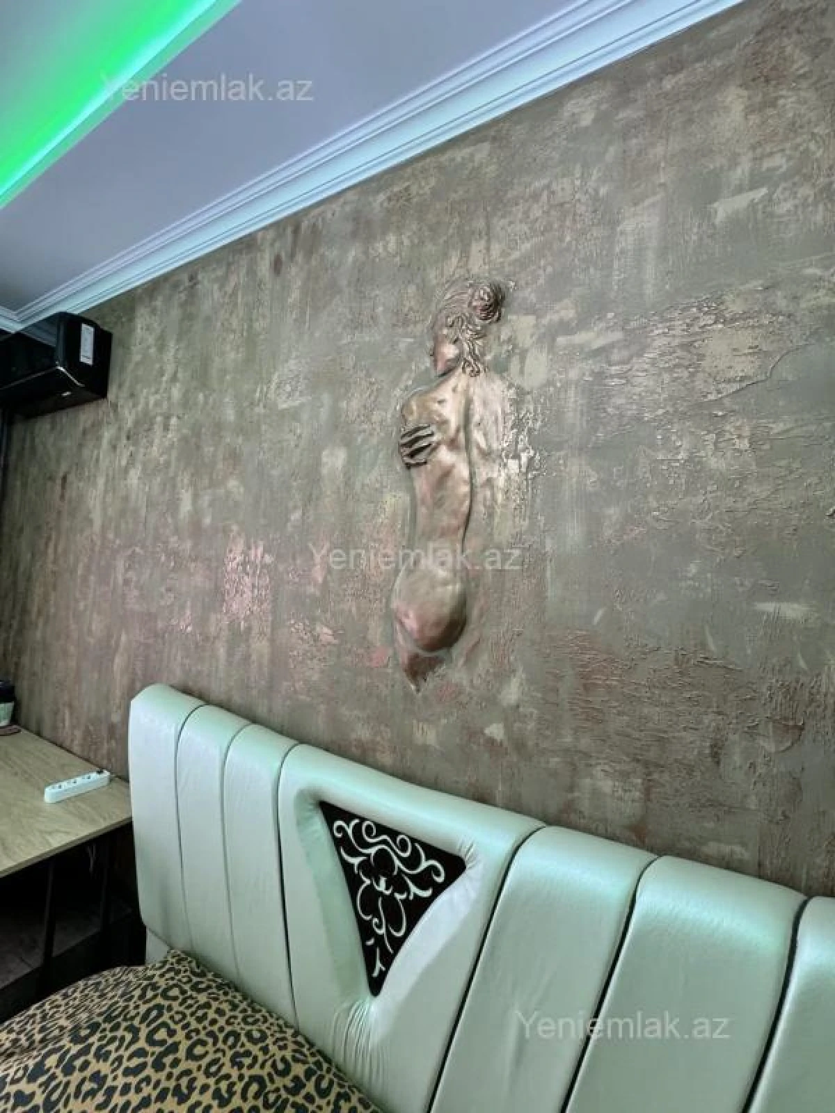 Satılır 2 otaqlı yeni tikili 83 m²