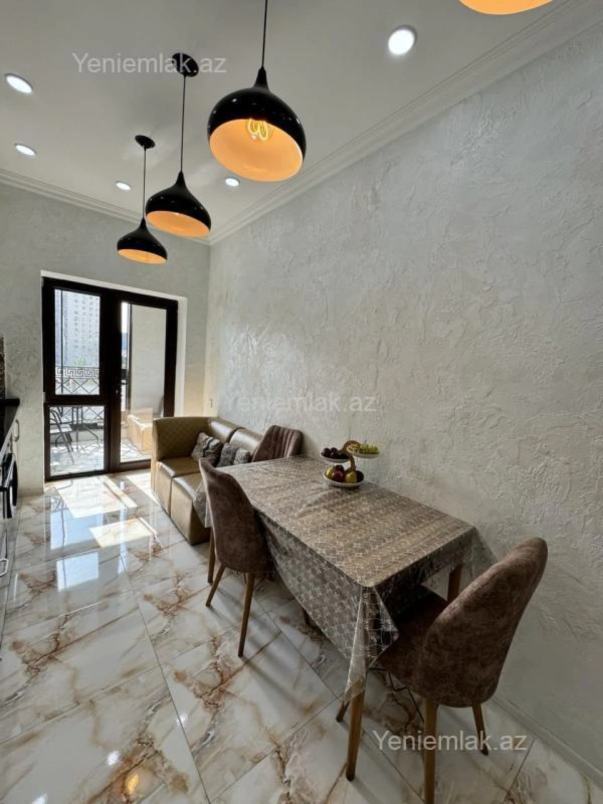 Satılır 2 otaqlı yeni tikili 83 m²