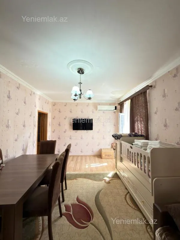 Satılır 2 otaqlı köhnə tikili 40 m²