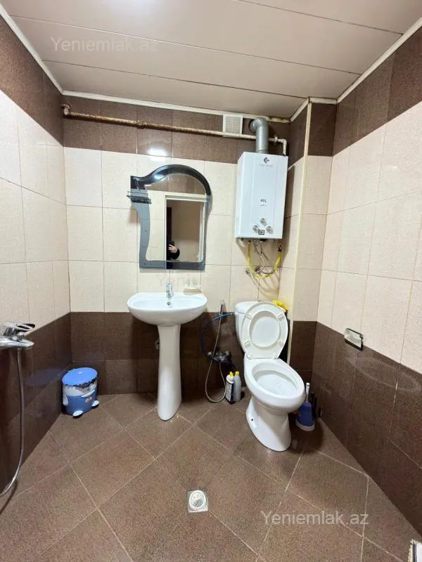 Satılır 2 otaqlı köhnə tikili 40 m²