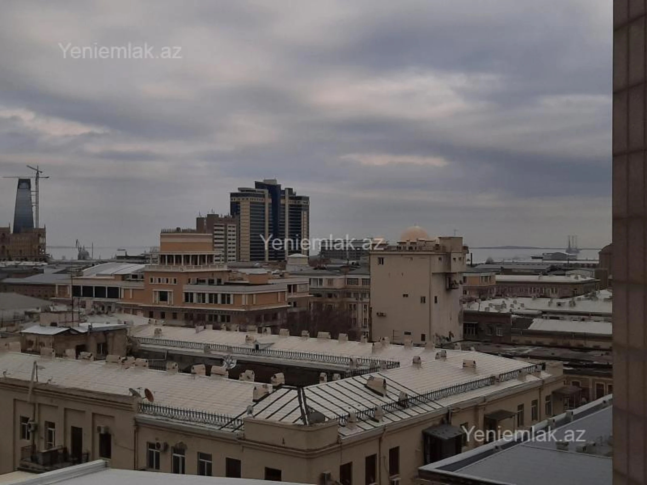 Satılır 4 otaqlı yeni tikili 230 m²