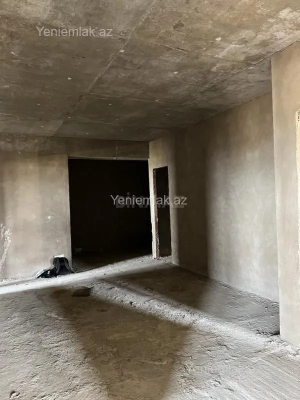 Satılır 3 otaqlı yeni tikili 85 m²