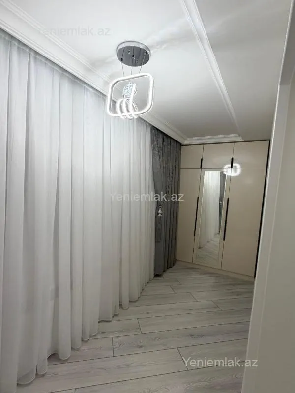 Satılır 3 otaqlı köhnə tikili 85 m²