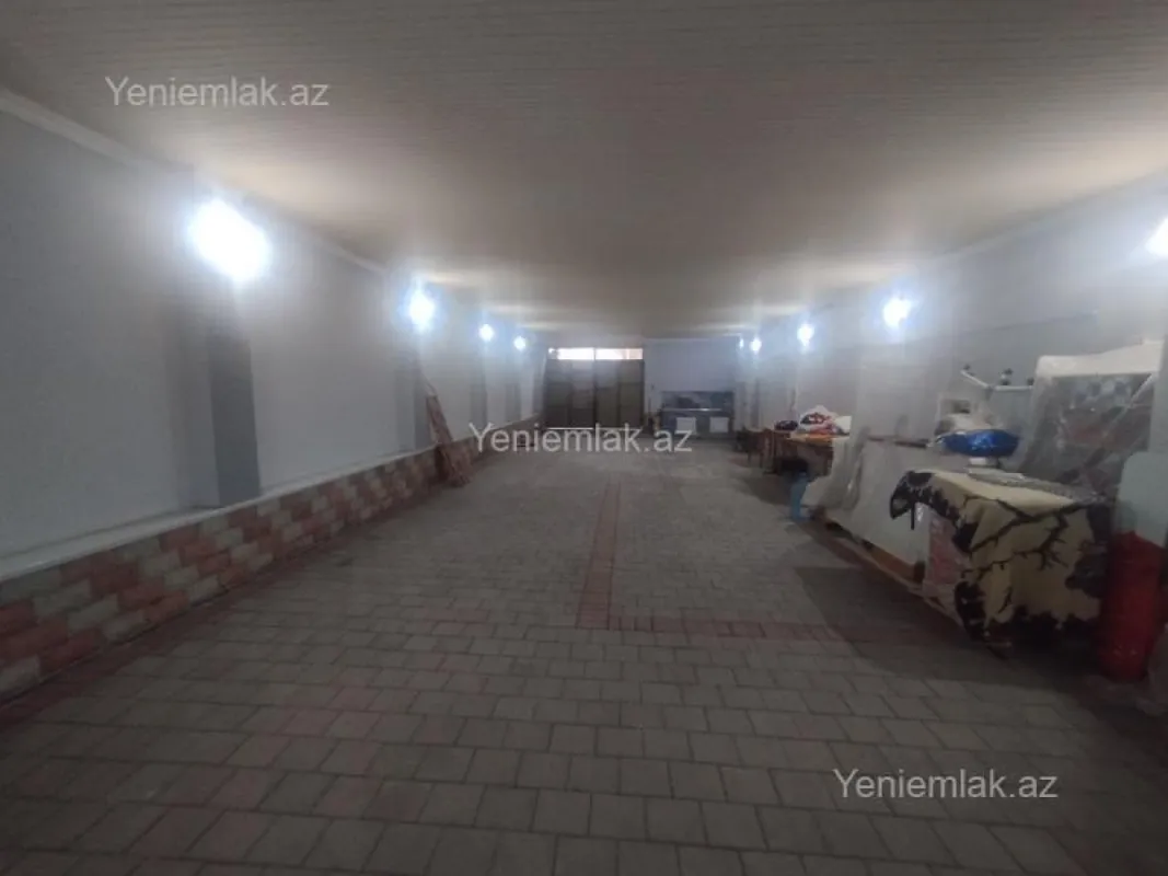 Satılır 7 otaqlı həyət evi 341 m²