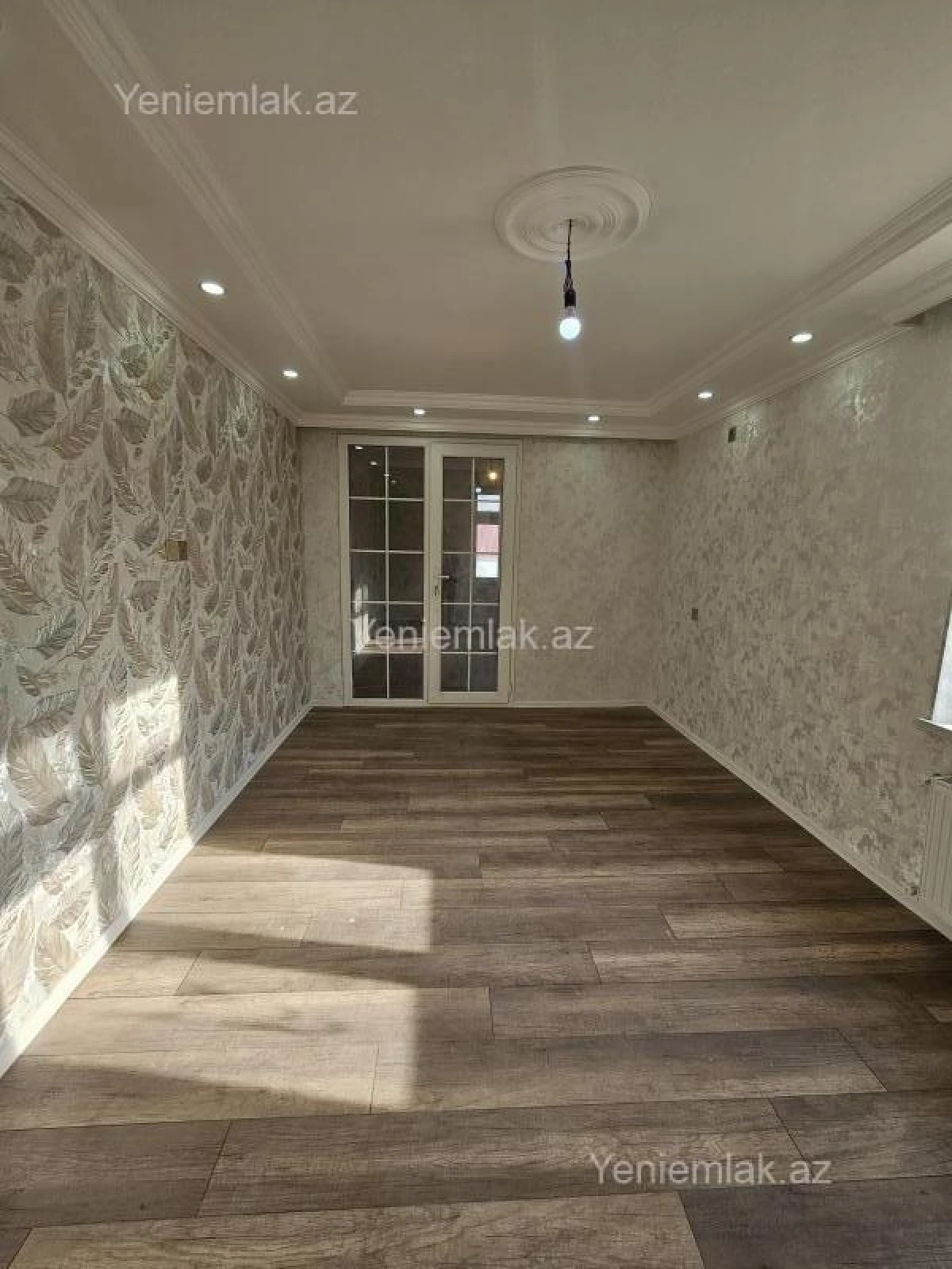 Satılır 1 otaqlı köhnə tikili 33 m²