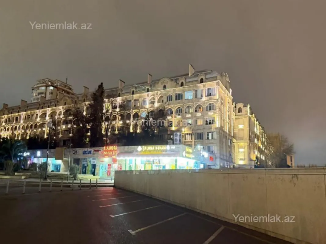 Satılır 3 otaqlı köhnə tikili 75 m²