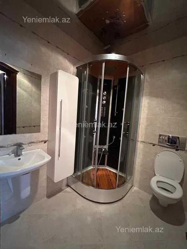 Satılır 4 otaqlı yeni tikili 220 m²