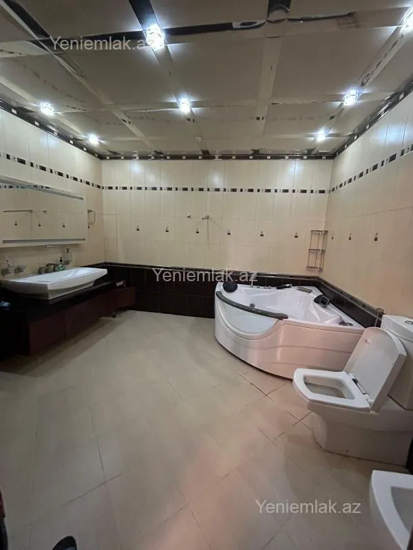 Satılır 4 otaqlı yeni tikili 220 m²