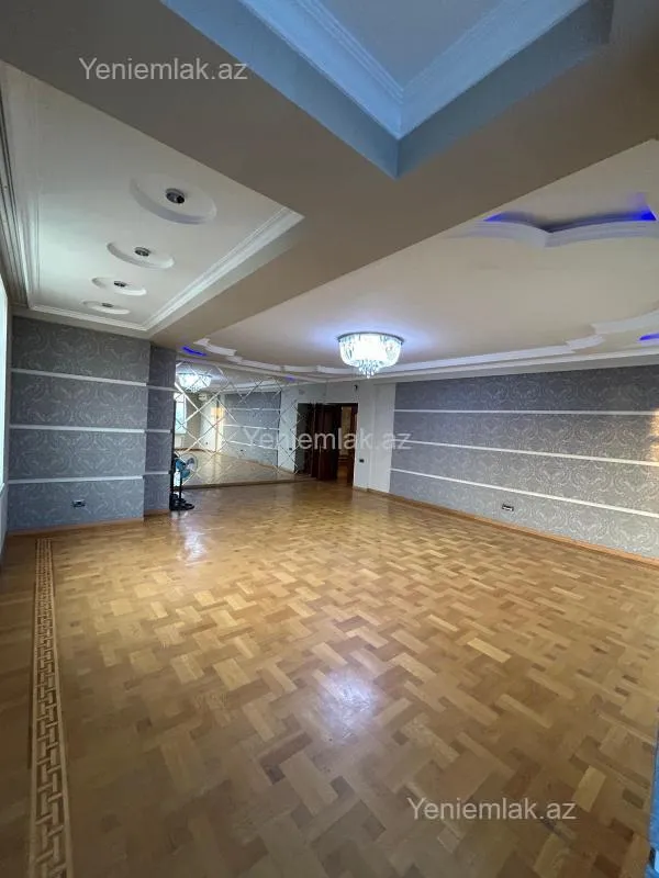 Satılır 4 otaqlı yeni tikili 220 m²