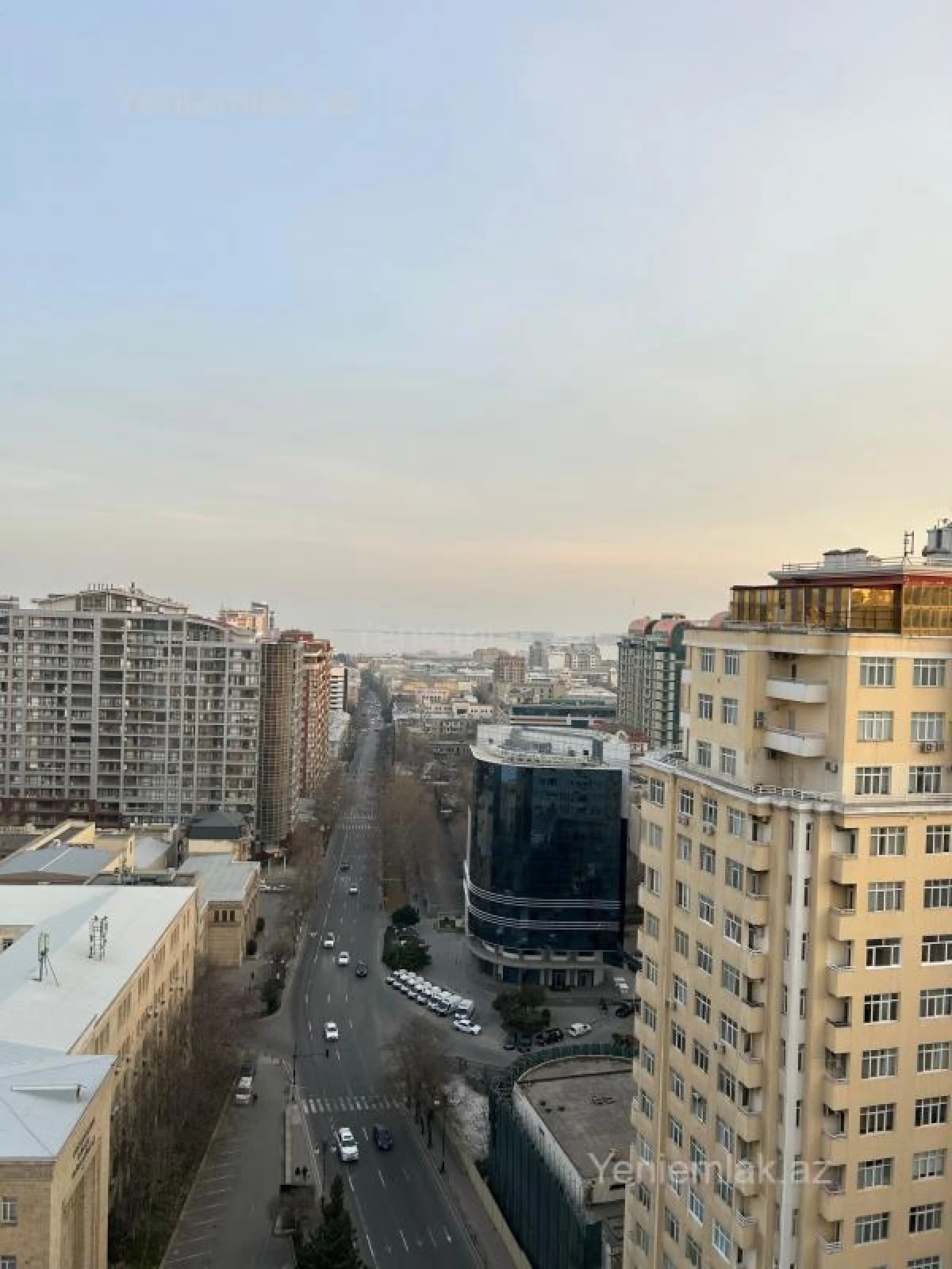 Satılır 4 otaqlı yeni tikili 220 m²