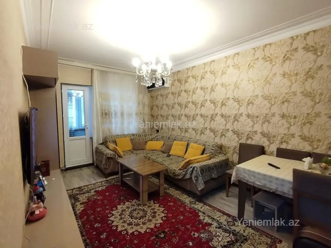 Satılır 3 otaqlı köhnə tikili 75 m²