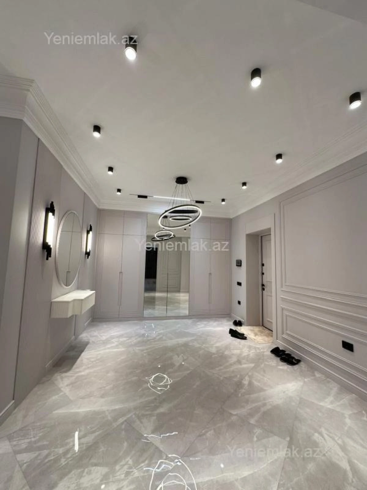 Satılır 4 otaqlı yeni tikili 190 m²