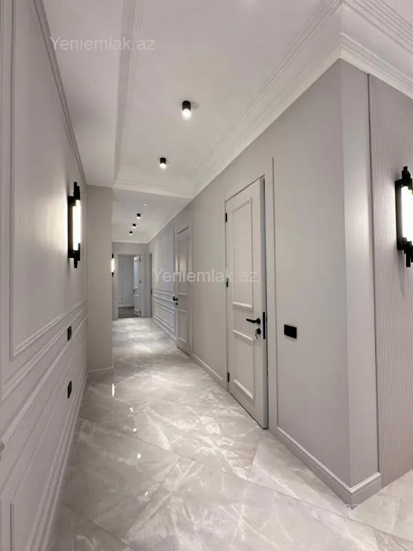 Satılır 4 otaqlı yeni tikili 190 m²