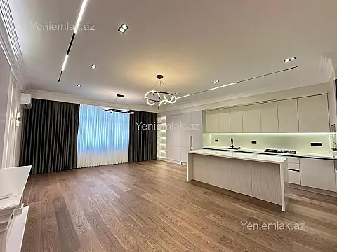 Satılır 4 otaqlı yeni tikili 190 m²