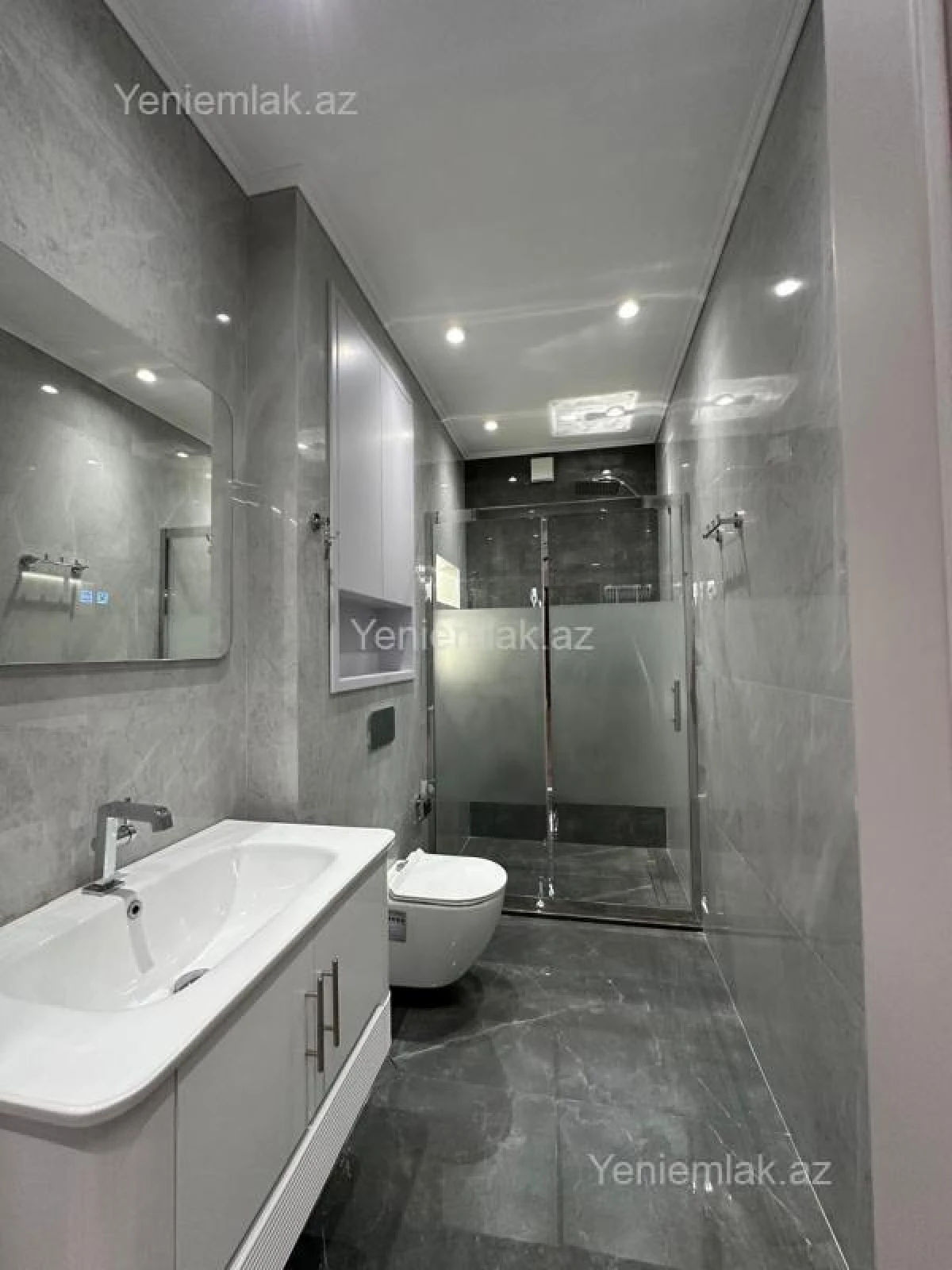 Satılır 4 otaqlı yeni tikili 190 m²