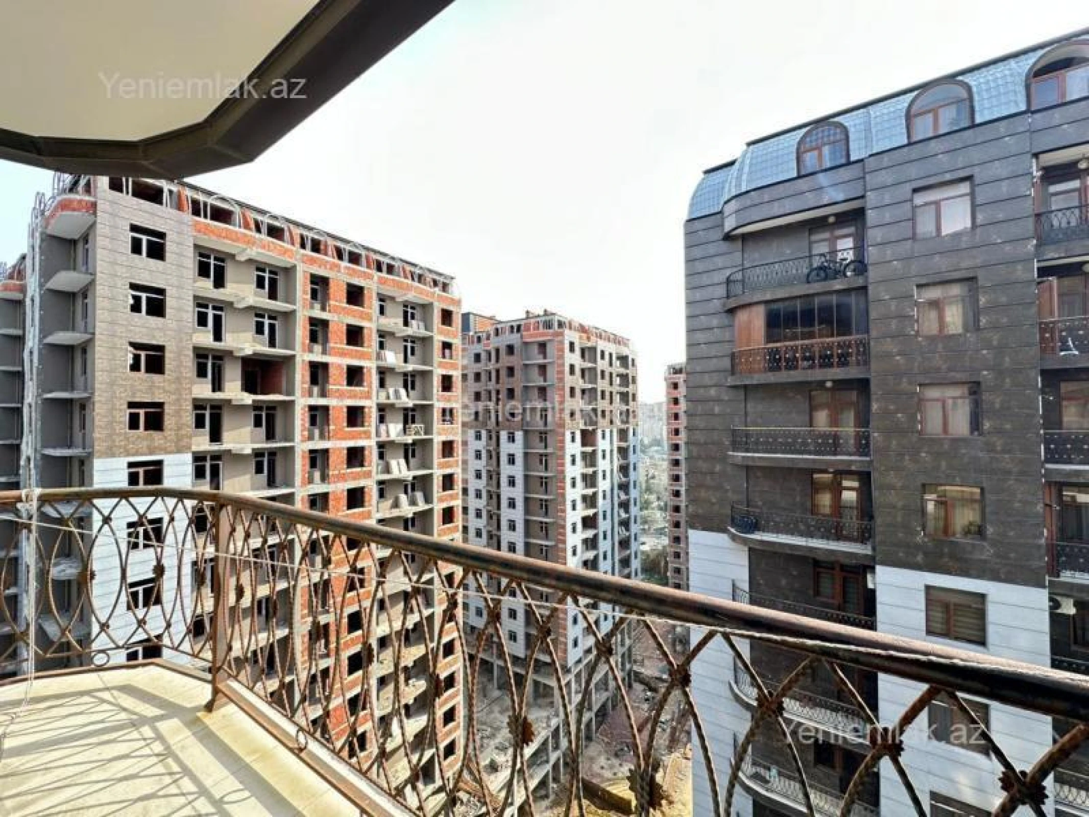 Satılır 3 otaqlı yeni tikili 129.81 m²