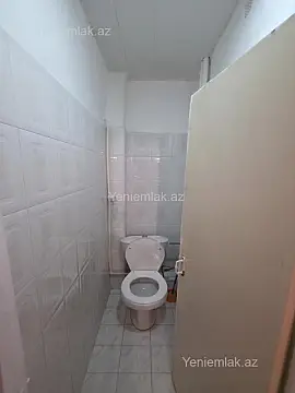 Satılır 2 otaqlı köhnə tikili 64 m²