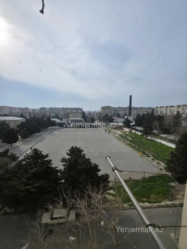 Satılır 2 otaqlı köhnə tikili 64 m²