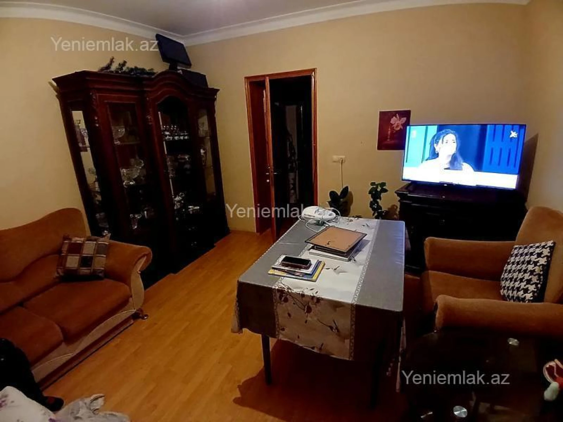Satılır 3 otaqlı köhnə tikili 70 m²