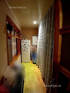 Satılır 3 otaqlı köhnə tikili 70 m²