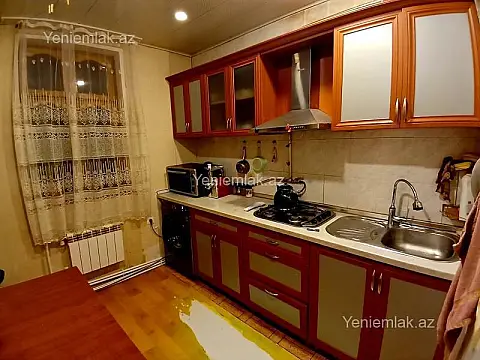 Satılır 3 otaqlı köhnə tikili 70 m²