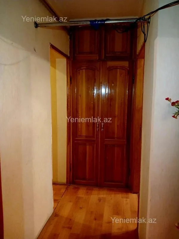 Satılır 3 otaqlı köhnə tikili 70 m²