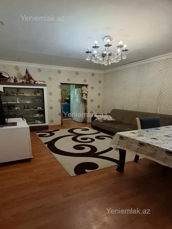Satılır 3 otaqlı köhnə tikili 70 m²