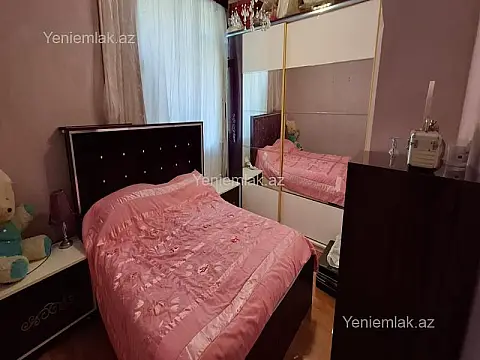 Satılır 3 otaqlı köhnə tikili 70 m²